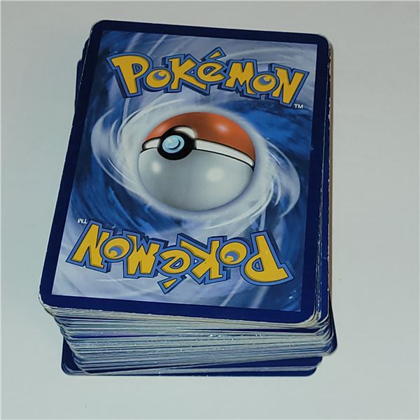 LOT OF 100 POKEMON CARDS