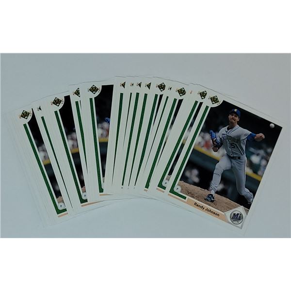 LOT OF 33 MLB BASEBALL RANDY JOHNSON CARDS (MINT)