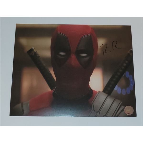 SIGNED RYAN REYNOLDS MOVIE PHOTO