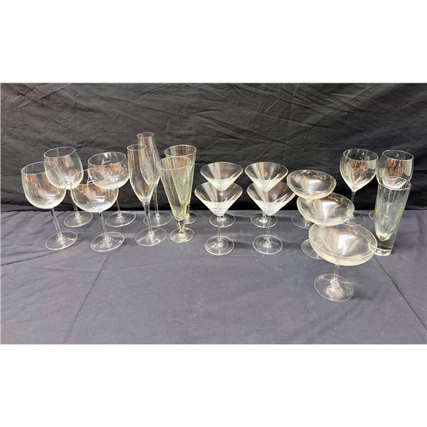 Multiple Stemmed Glassware: Wine Glasses, Champagne Flutes, Martini & Coupe Glasses, etc Misc Sizes