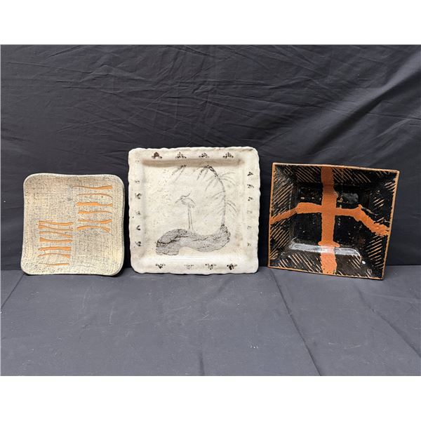Qty 3 Japanese Plates: Stoneware, E-Shino Egret & Kuro-Oribe Art Plates, Misc Sizes