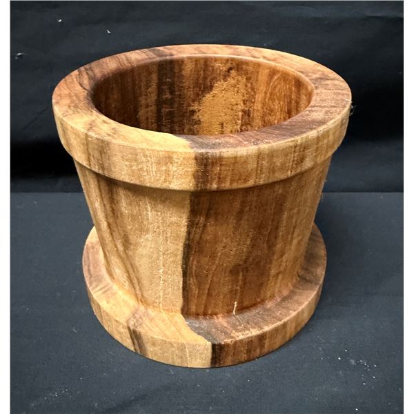 MCM Monkey Pod Crock Handcrafted in Kaunakakai Molokai 5" Dia, 4"H