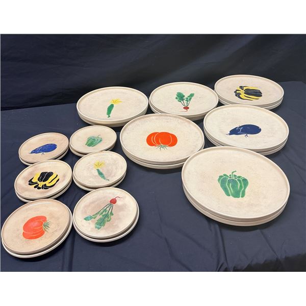 Qty 24 Piece Set Japanese Kutani Ware Ceramic Plates w/ Maker's Mark Circa Mid-Century, Misc Sizes