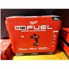 Image 1 : ENSEMBLE PERCEUSE À PERCUSSION ET VISSEUSE À CHOCS MILWAUKEE M18 FUEL 2904-22