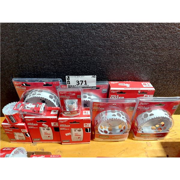 ENSEMBLE DE 10 SCIE CLOCHES MILWAUKEE, GRANDEURS ASSORTIES