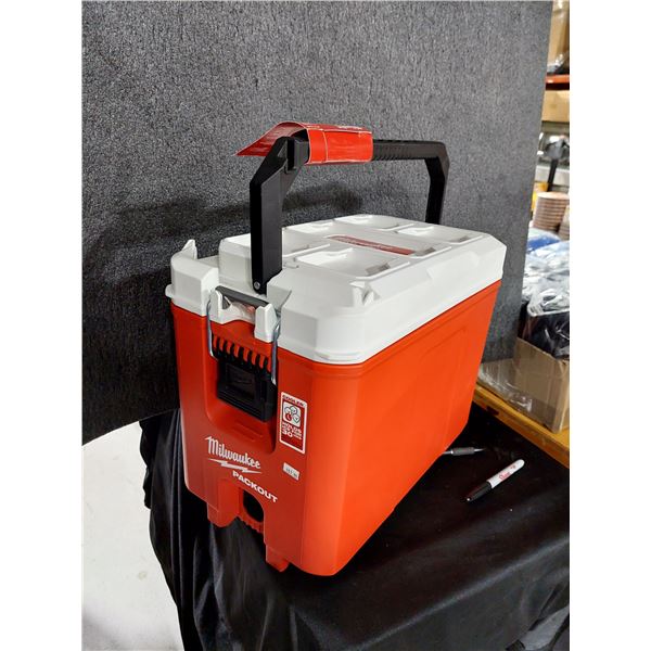GLACIÈRE COMPACTE MILWAUKEE 15,1 L