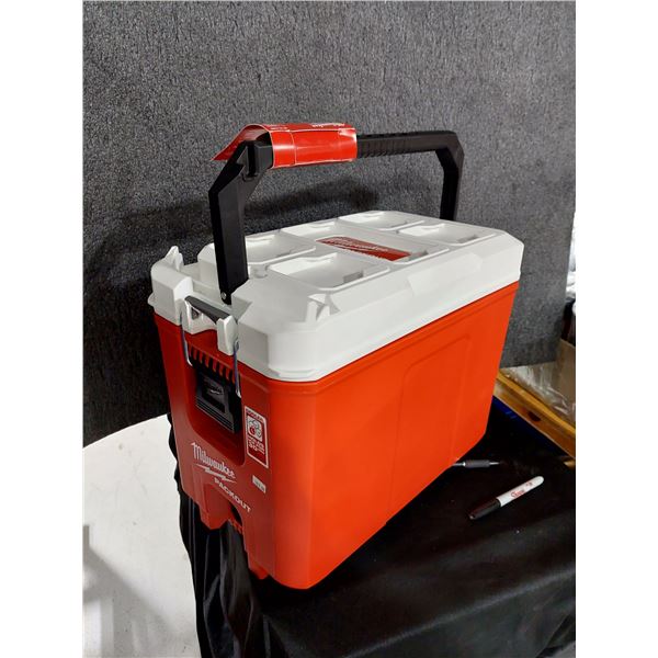 GLACIÈRE COMPACTE MILWAUKEE 15,1 L