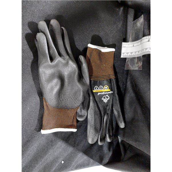 DOUZAINE DE PAIRES DE GANTS DE TRAVAIL SUPERIOR GLOVE, GRANDEUR 9