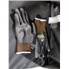 Image 1 : DOUZAINE DE PAIRES DE GANTS DE TRAVAIL SUPERIOR GLOVE, GRANDEUR 9
