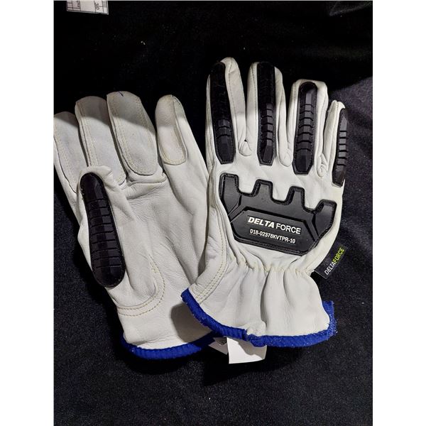 PAIRE DE GANTS FORCEFIELD, GRANDEUR 10