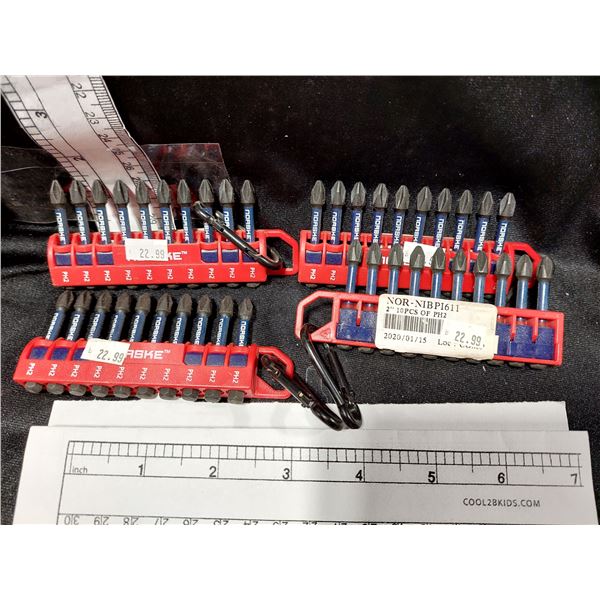 LOT DE 4 ENSEMBLES D’EMBOUTS DE TOURNEVIS PHILLIPS