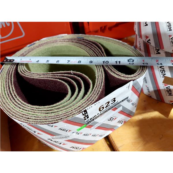 LOT DE 4 BANDES À SABLER 150 X 2000 MM, GRAIN MÉDIUM