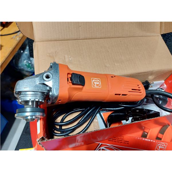 MEULEUSE D’ANGLE COMPACTE FEIN WSG 7-115, 4-1/2 PO, 760 W