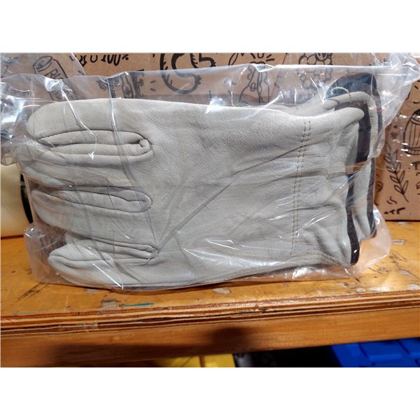 PAIRE DE GANTS DE TRAVAIL EN CUIR