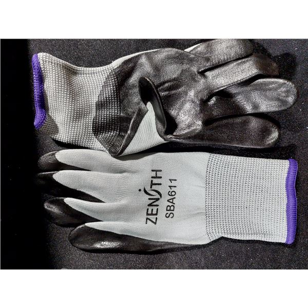PAIRE DE GANTS ZENITH, GRANDEUR 6