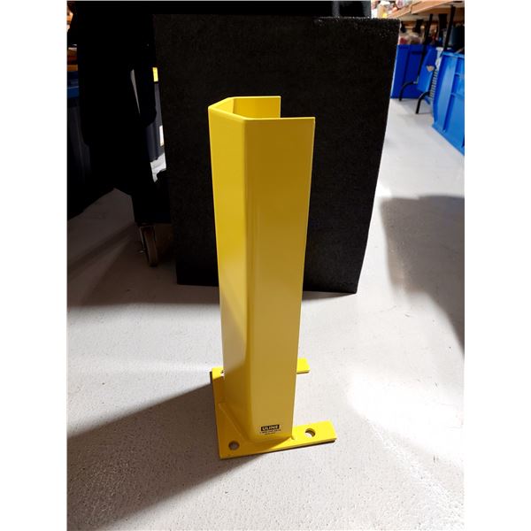 PROTECTEUR D’ÉTAGÈRE ULINE 18 PO POUR POTEAU DE 4-1/2 PO, MODÈLE H-3721