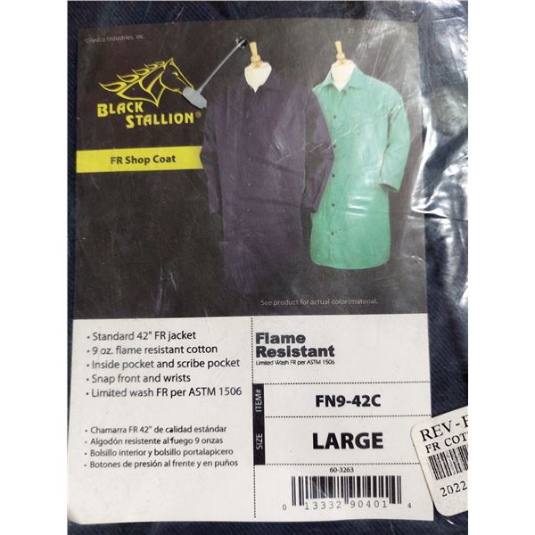 SHOP COAT BLACK STALLION, GRANDEUR LARGE