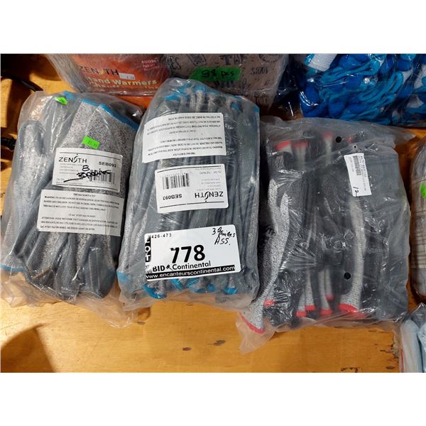 LOT DE 32 PAIRES DE GANTS ASSORTIS