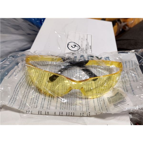 PAIRE DE LUNETTES DE SÉCURITÉ AMBRÉES PYRAMEX MINI ZTEK