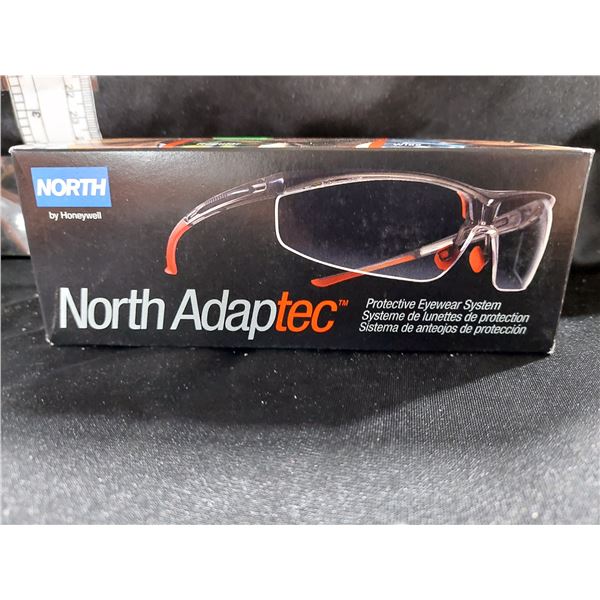 PAIRE DE LUNETTES DE SÉCURITÉ AMBRÉE ANTIBUÉE