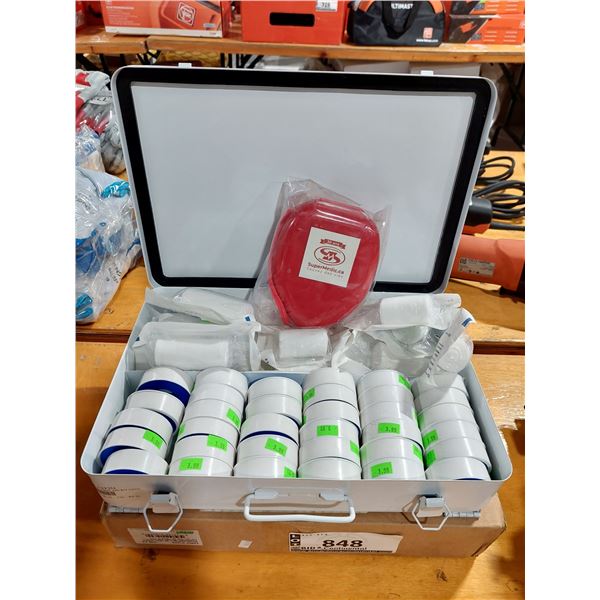 TROUSSE DE PREMIERS SOINS