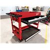 Image 2 : CHARIOT EN MÉTAL MILWAUKEE 40 PO AVEC ÉLECTRICITÉ