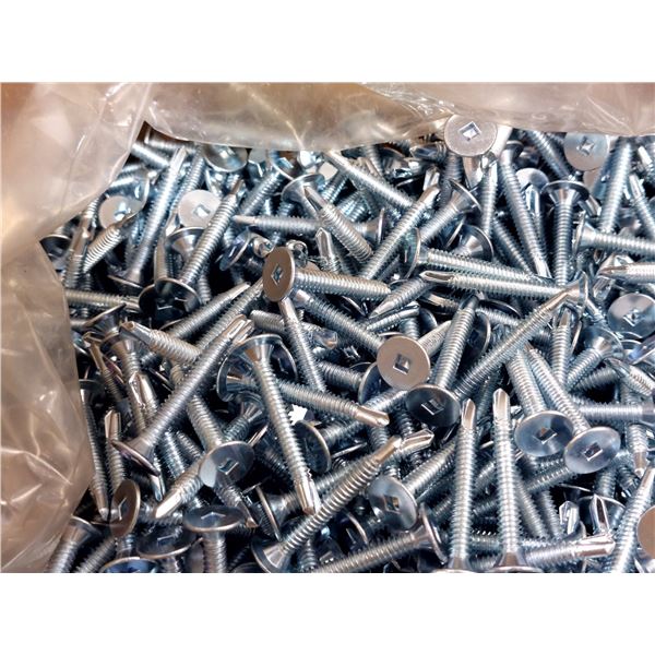 LOT DE 2000 + VIS AUTOPERCEUSES TÊTE GAUFRÉE MINCE PRISE CARRÉE #2 PT. #3 #10-24 X 1-1/2", 1024150SS