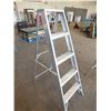 Image 1 : 5ft Aluminum Ladder