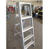 Image 1 : 5ft Aluminum Ladder