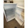 Image 2 : Woods Mini Fridge
