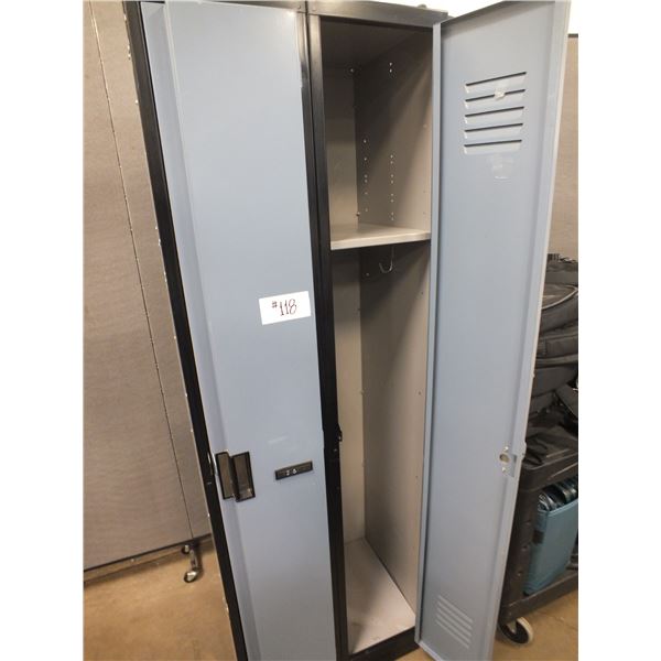 1 Bank Of Lockers