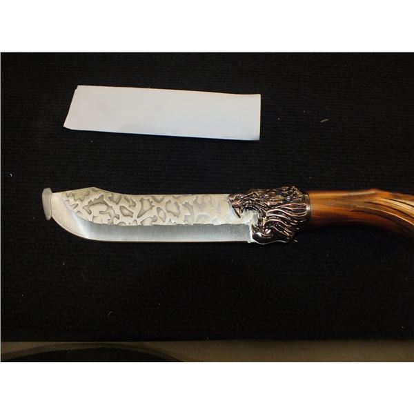 Knife w/ 7" Blade