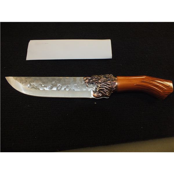 Knife w/ 7" Blade