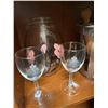 Image 4 : 2 Stainless Steel Cone Strainers With Pestle, 2 Crest Wine Glasses, 1 Floral Jar