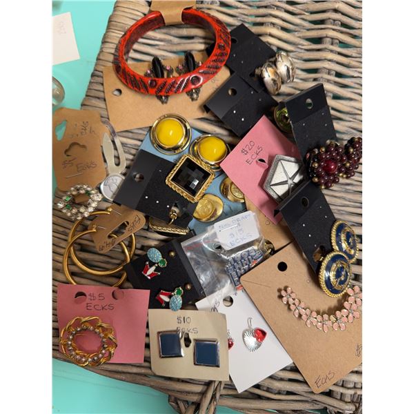 Costume Jewellery Lot Including Earrings, Bracelet, Pins, and Necklace