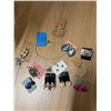 Image 1 : Costume Jewellery Lot Earrings, Necklaces, Brooches