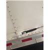 Image 11 : 2021 Isuzu V-8 Gas Box Truck with Maxon Lift Gate - VIN# 54DC4W1D9MS203495 - ODO: 18,974 Miles