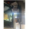 Image 12 : 2021 Isuzu V-8 Gas Box Truck with Maxon Lift Gate - VIN# 54DC4W1D9MS203495 - ODO: 18,974 Miles