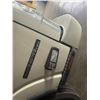 Image 13 : 2021 Isuzu V-8 Gas Box Truck with Maxon Lift Gate - VIN# 54DC4W1D9MS203495 - ODO: 18,974 Miles