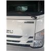 Image 16 : 2021 Isuzu V-8 Gas Box Truck with Maxon Lift Gate - VIN# 54DC4W1D9MS203495 - ODO: 18,974 Miles