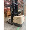 Image 3 : Crown 3,000LB Capacity Electric Order Picker Model SP3520-30 with 5768.8 Hours