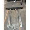 Image 20 : Crown 3,000LB Capacity Electric Order Picker Model SP3520-30 with 15246.5 Hours