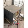Image 8 : Workhog Exide Gold Forklift Battery Charger Model WG3-12-865