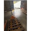 Image 1 : Uline 5500LB Standard Fork Pallet Jack Model H-1043