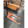Image 2 : Haul Master 2.5T Pallet Jack Model 61946