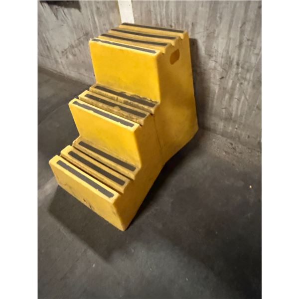 Polyethylene Three Step Stairs