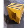 Image 5 : Polyethylene Three Step Stairs