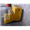 Image 8 : Polyethylene Three Step Stairs