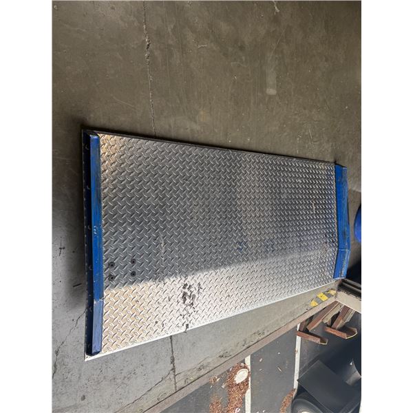 Uline Aluminum Dock Plate Model AC7236-ULI 72"x36"