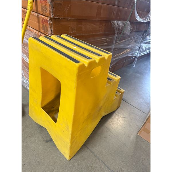 Polyethylene Three Step Stairs